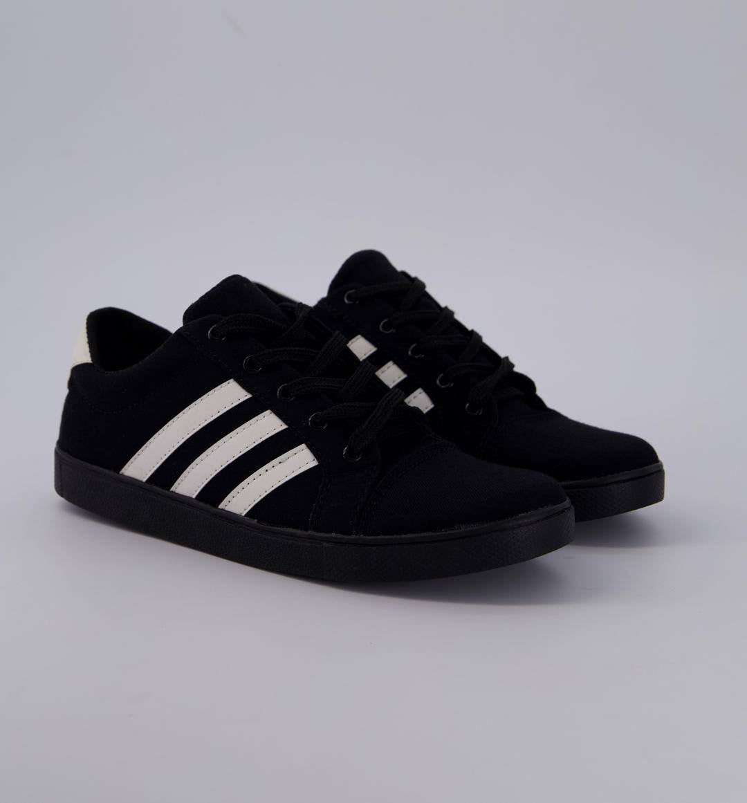 Stylish Men's Casual Canvas Sneakers for All-day Comfort Black - 17B